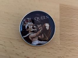 Queen Pin Anstecker Punk Rock Metal Pop