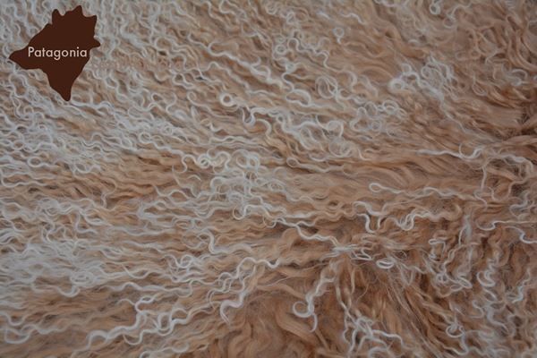 Tappeti: Tibetisches Schaffell Haarlänge Locken – Nuovo e nell'imballaggio originale da Arbedo venduto da patagonialeatherrugs 3