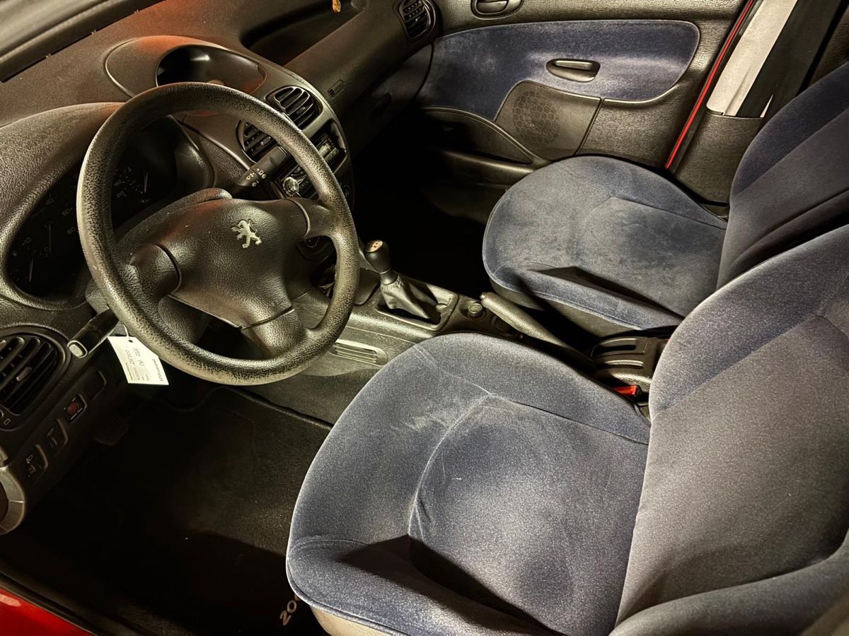 Peugeot Autos: Peugeot 206 1.9 Diesel – Gebraucht aus Kriens von sem_m89l 3