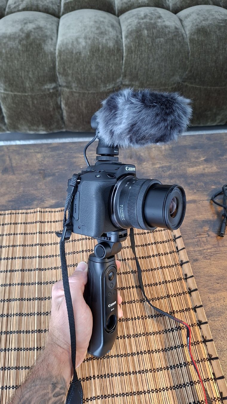Canon Kamera: Canon EOS R50 Kamera Content Creator Kit – Gebraucht aus Ballwil von Patrick218 3