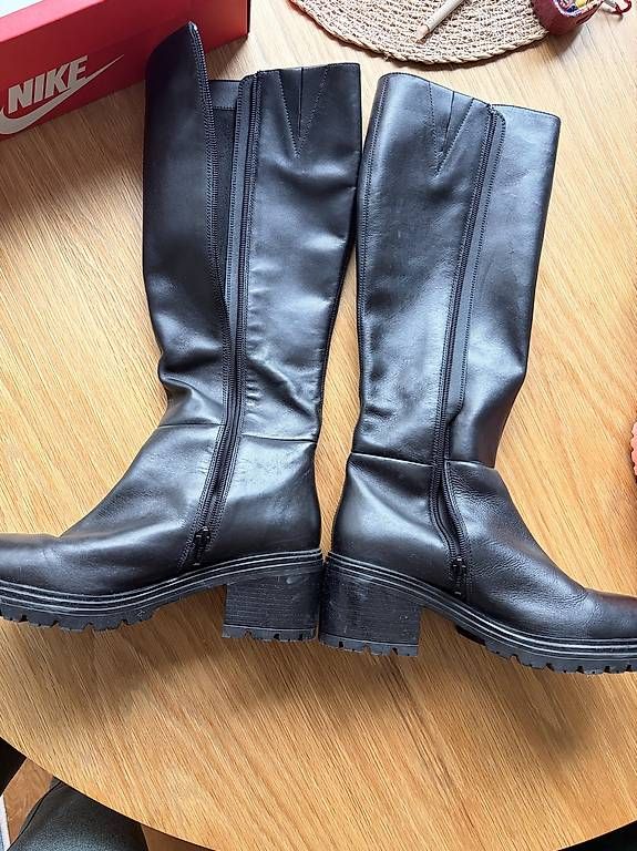 Scarpe per ragazze: Geox Stiefel – Usato da Bern venduto da wie_vb86 2