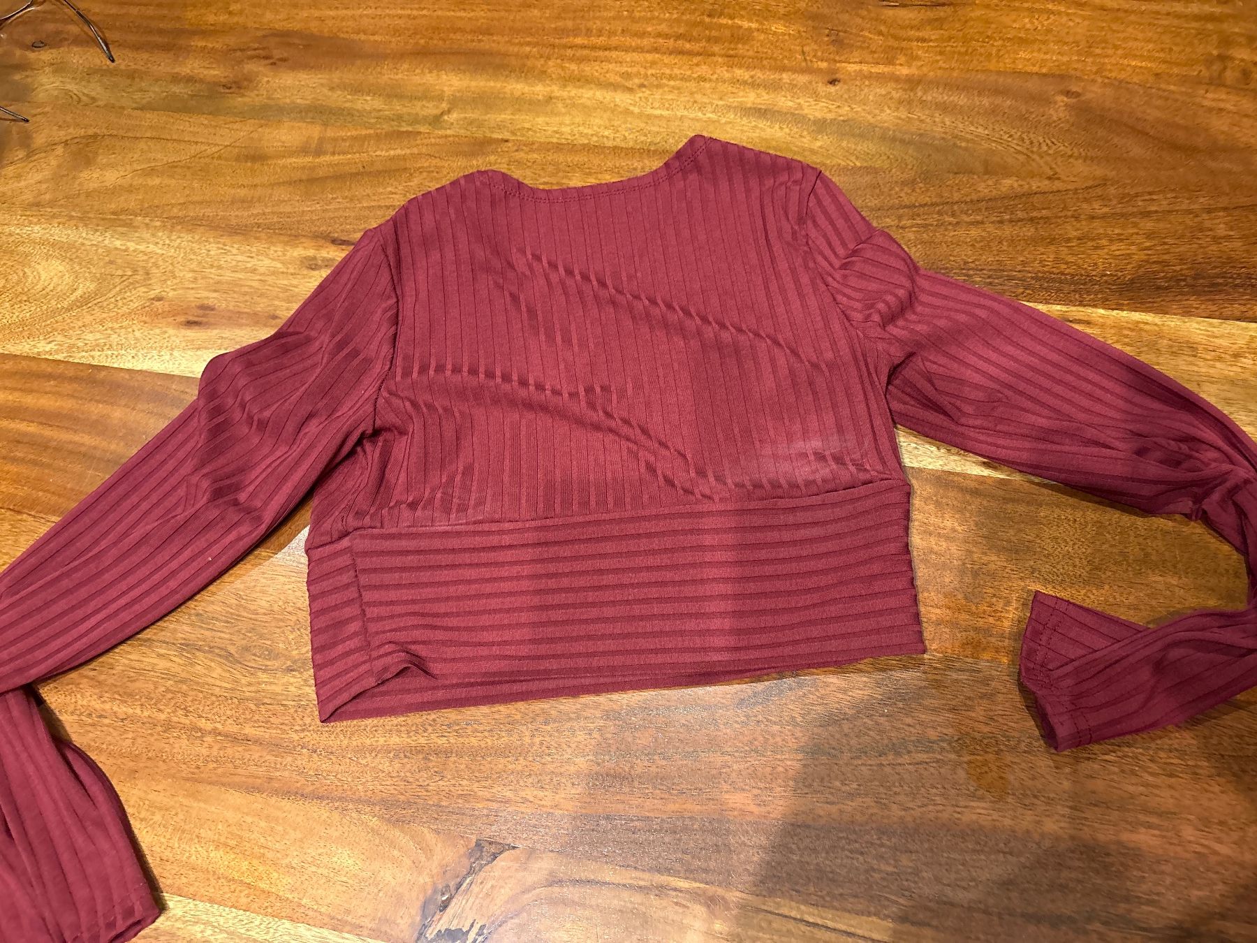Pullover & Sweatshirts: Bordeaux rotes Herbst-Top, Grösse S – Gebraucht aus Andwil SG von schmei 2