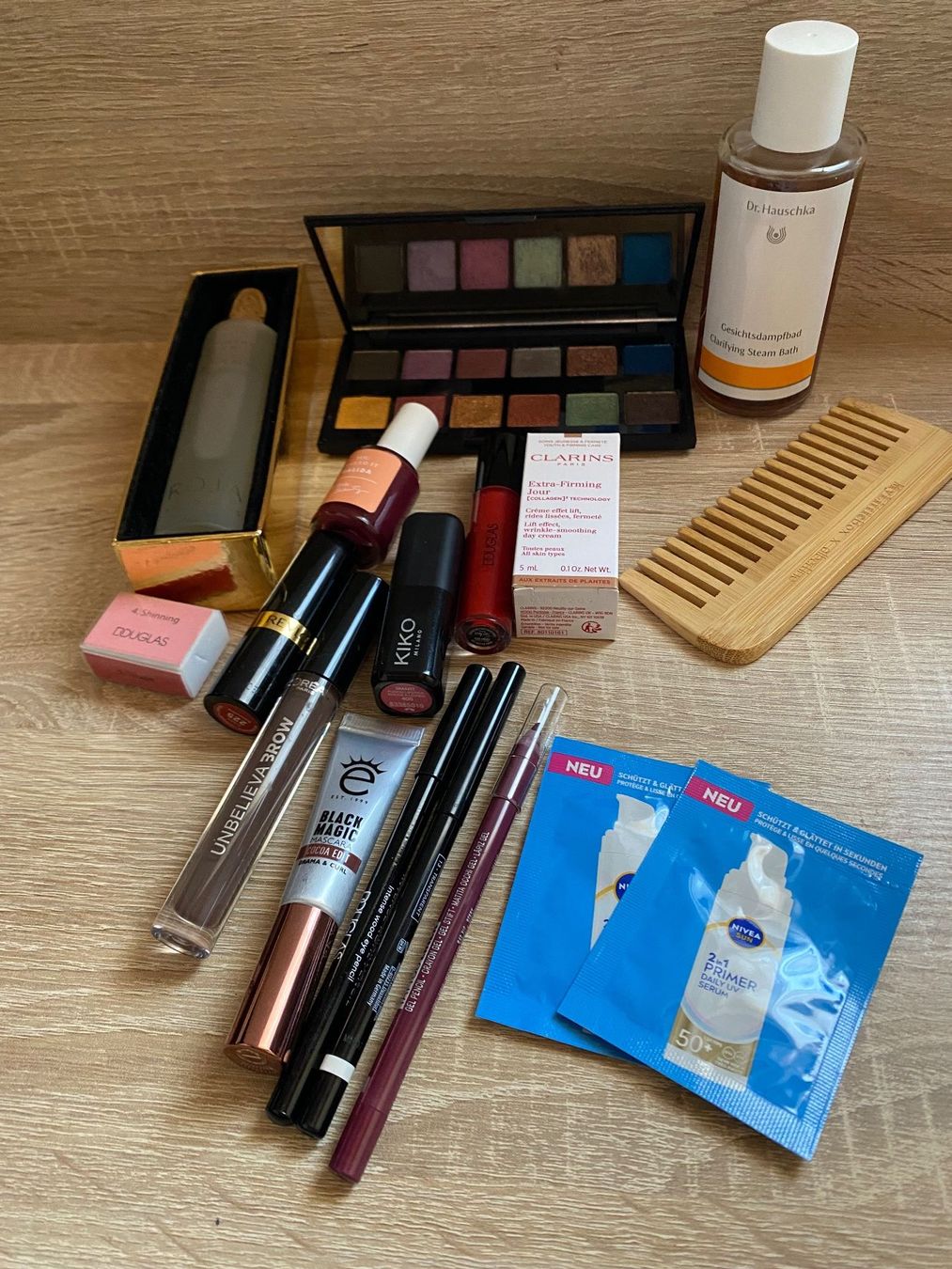 Make-up: Lot Make-up – Gebraucht aus Bösingen von Trigusik