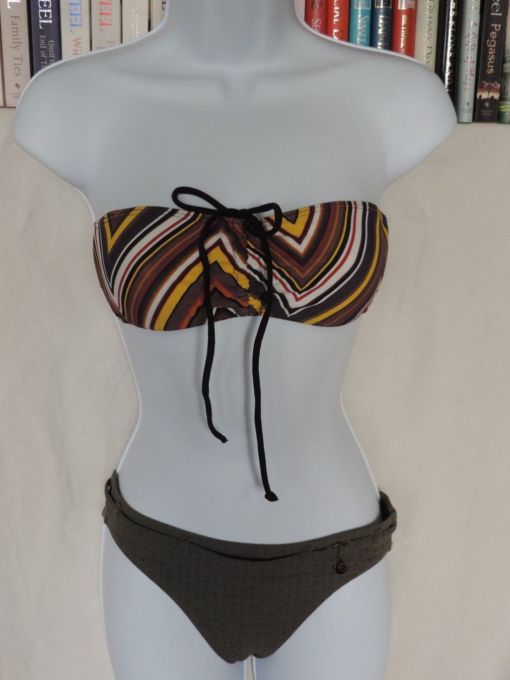 Badekleider & Bikinis: maillots de bain multicolore avec sac – Neu (gemäss Beschreibung) aus Genève von Axelle333 3