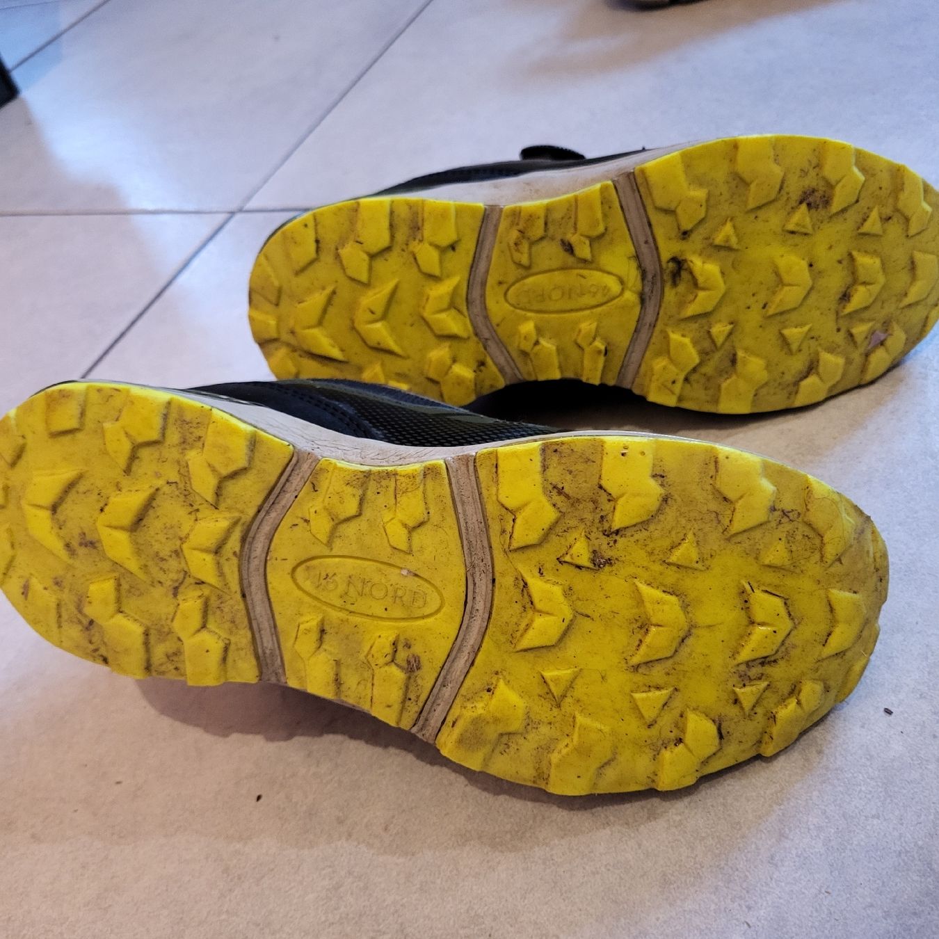 Scarpe da uomo: Nord Trekkingschuh Gr.37 – Usato da tscherlach venduto da rudolf1979 3