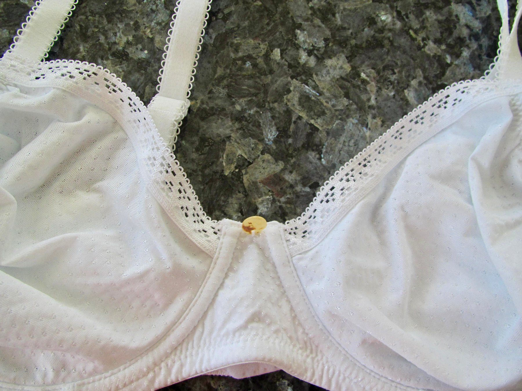 Schiesser Altra biancheria intima: SOUTIEN - GORGE SCHIESSER 90 B – Usato da Murten venduto da Selliot
