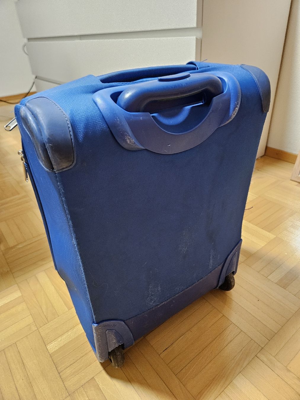 Delsey Valigie: Handgepäck blau – Usato da Rothrist venduto da Monadal 2