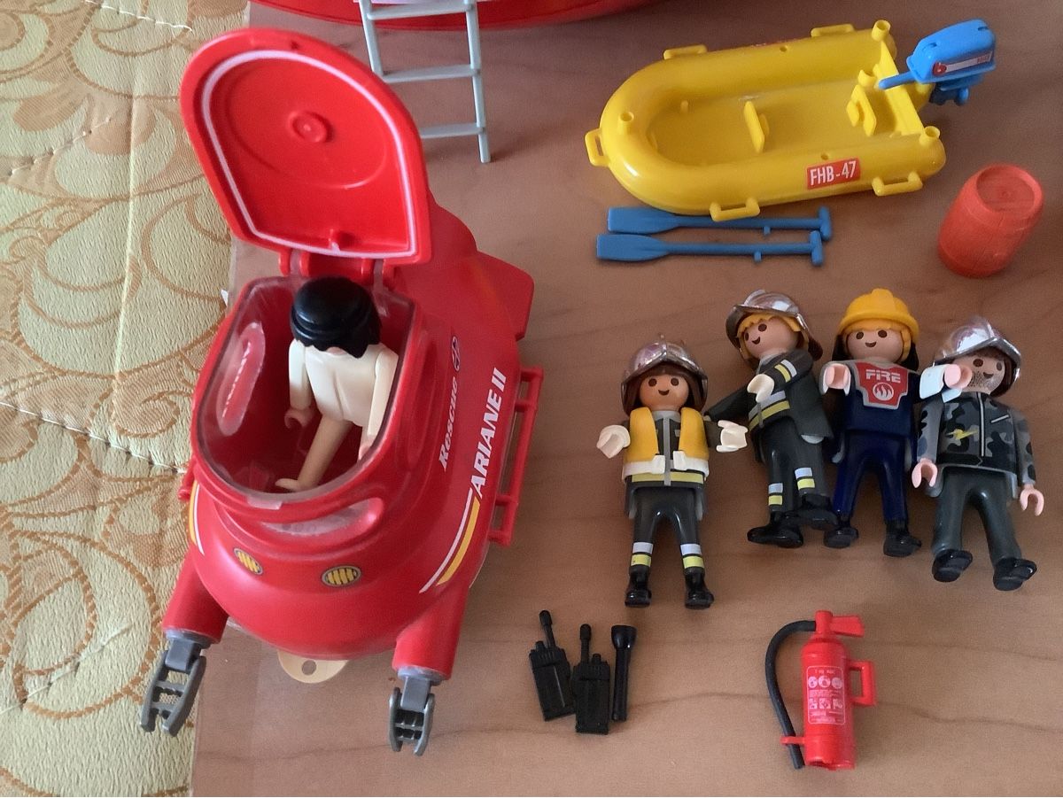 Playmobil Giocattoli: Playmobil Feuerwehrschiff, Helikopter + U-Boot – Usato da Lausen venduto da Re4649 3