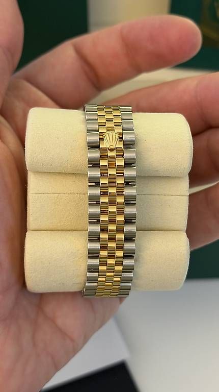 Orologi: Rolex Datejust 31 Perlmutt UNGETRAGEN Full Set 2026  – Usato da Wallisellen venduto da ArtonKqiku 4