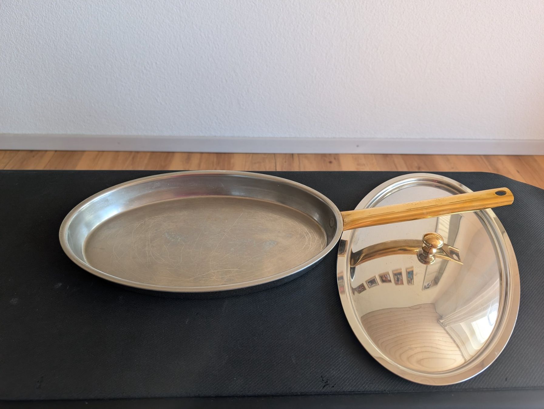 Poêles: Flambierpfanne oval mit Deckel Top – D'occasion à Pfyn par Magra02 1