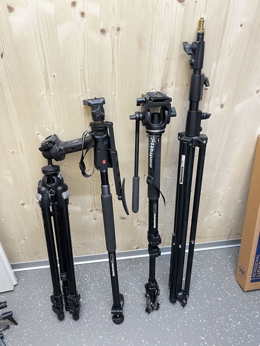Manfrotto Altro in Decorazioni & Accessori: Manfrotto Stativ Set: 055PROB, 685B, 561B, 004B - Top! – Usato da Winterthur venduto da gue_yf9d