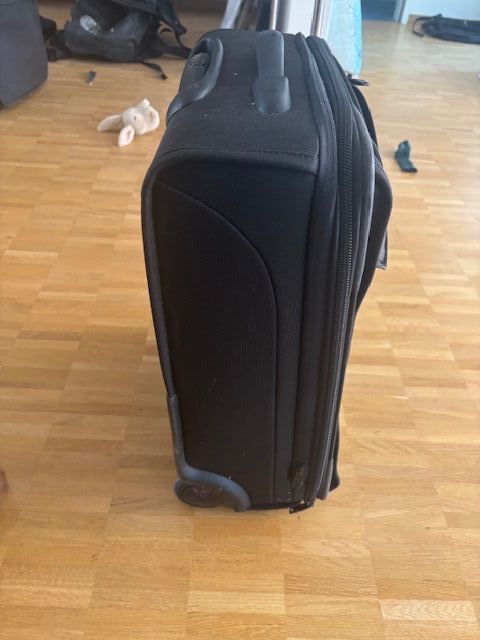 Tumi Valigie: Tumi Kabinenkoffer mit zwei Rollen – Usato da Basel venduto da kimagreggs 3