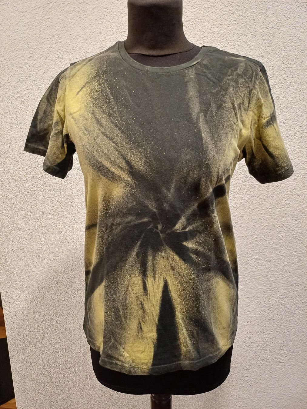 T-shirt: T-Shirt "even & Odd", XS – Usato da Winterthur venduto da Smily-_-