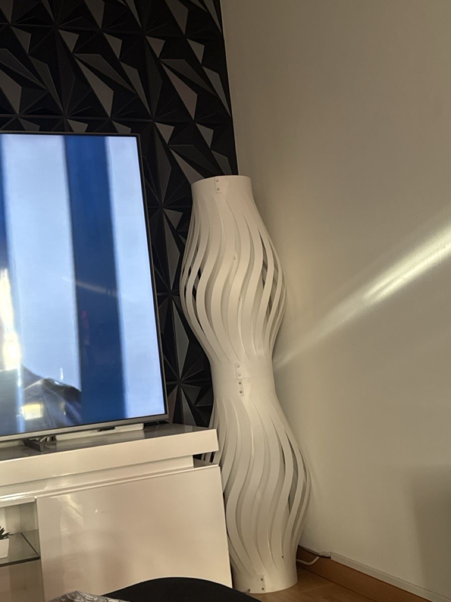 Lampade: Stehlampe modern – Usato da Opfikon venduto da Aylin.7