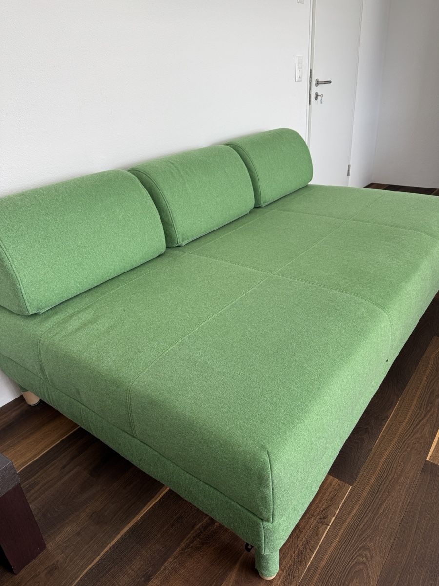 Divani: Stylish green sofa bed /daybed  – Usato da Jonen venduto da chrispluess