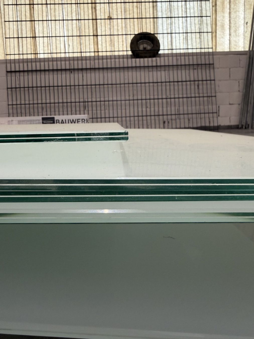 Bicchieri: 4 grosse Milchglasplatten satiniert – Usato da Basel venduto da Lager_Outlet 1