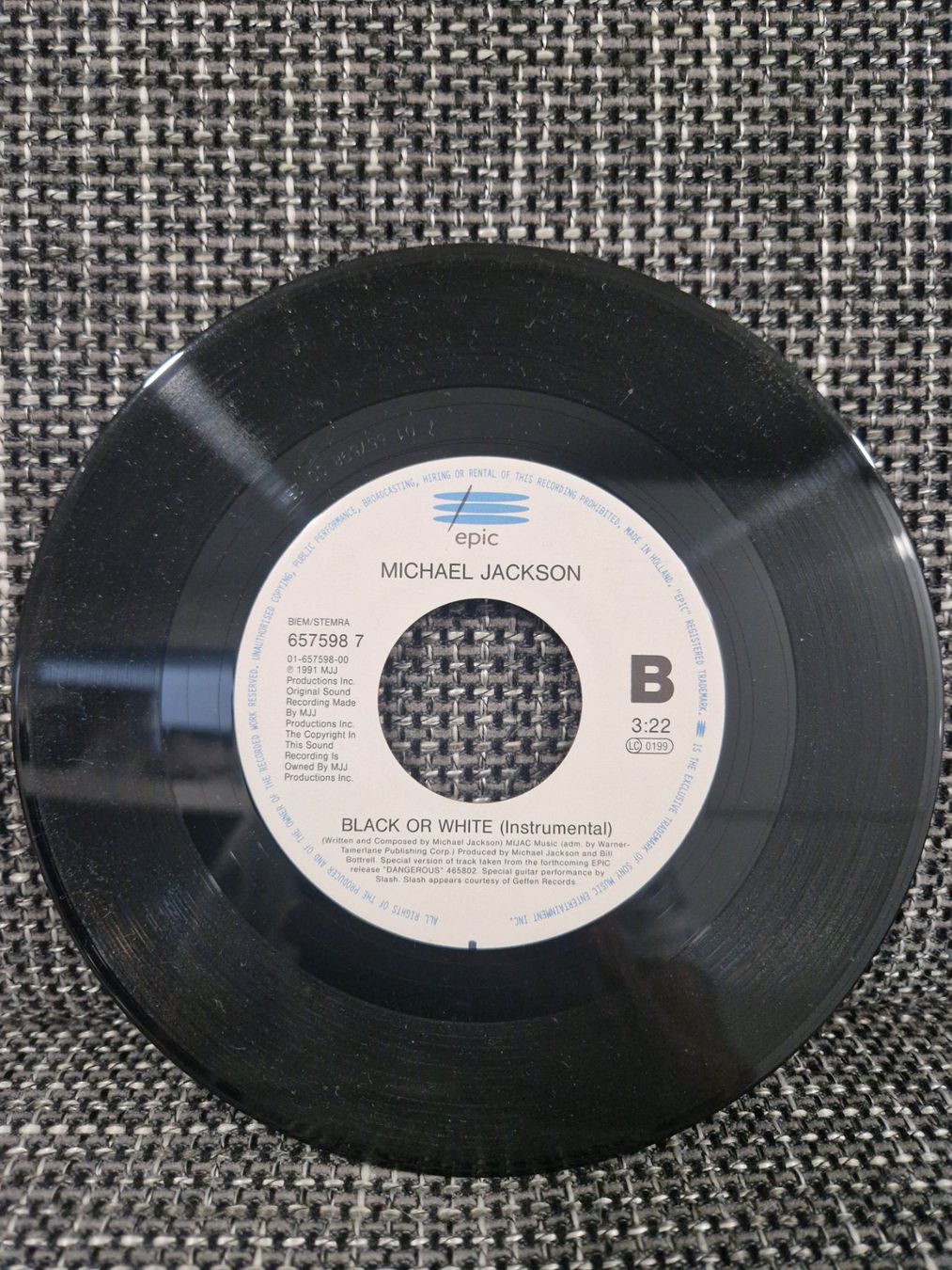 Dischi in vinile: Michael Jackson Black or White Vinyl – Usato da Stetten SH venduto da ExtremMIB 4