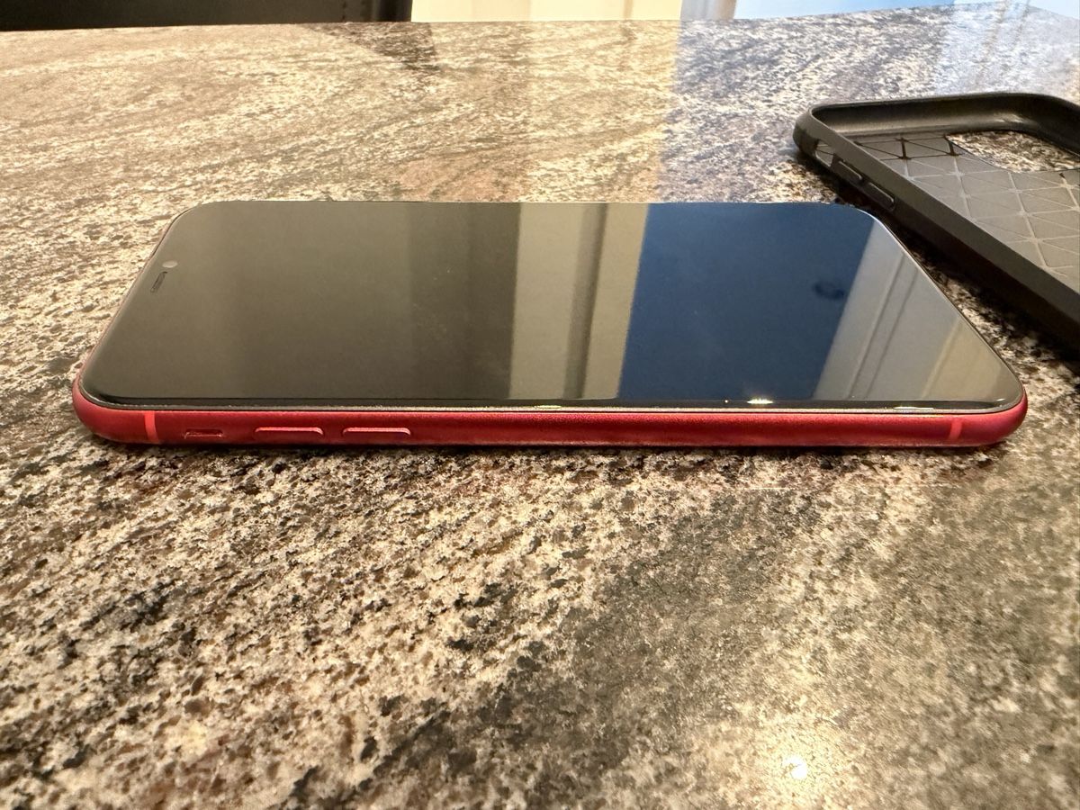 Apple Telefoni cellulari / Smartphones: iPhone 11 in rot ab 1 CHF – Usato da Volketswil venduto da mar_b99n 3