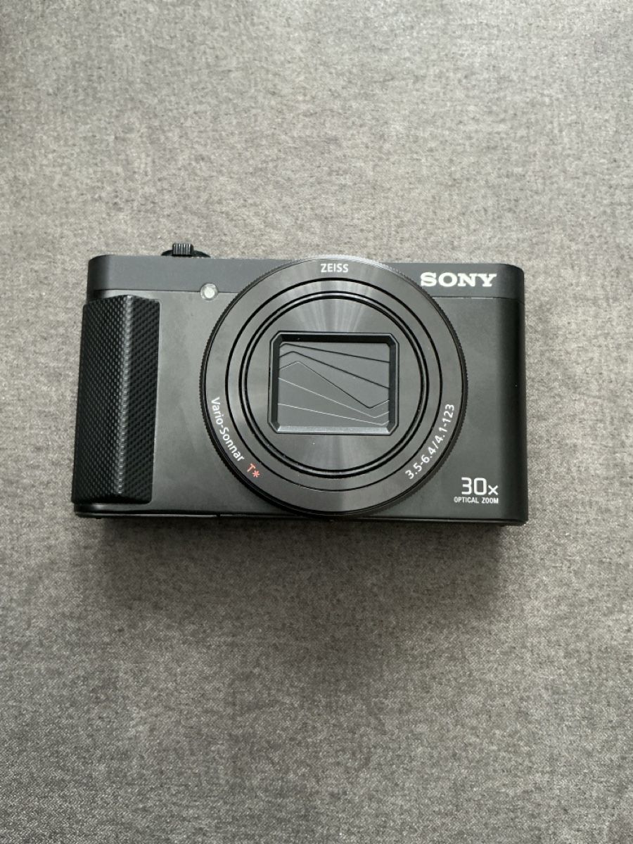 Sony Fotocamera: Sony Cyber-shot DSC-HX90V – Usato da Ehrendingen venduto da Rita110