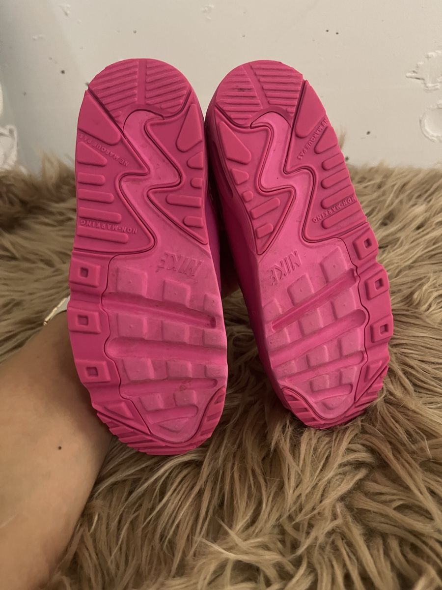 Nike Schuhe für Mädchen: Sneakers Nike Gr.27 – Neu (gemäss Beschreibung) aus Frauenfeld von Ka.ia 1