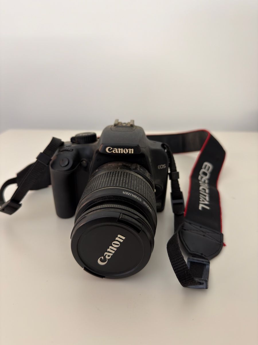 Canon Fotocamera: Canon EOS 1000D mit Objektiv gebraucht – Difettoso da Zürich venduto da Daveischda 1