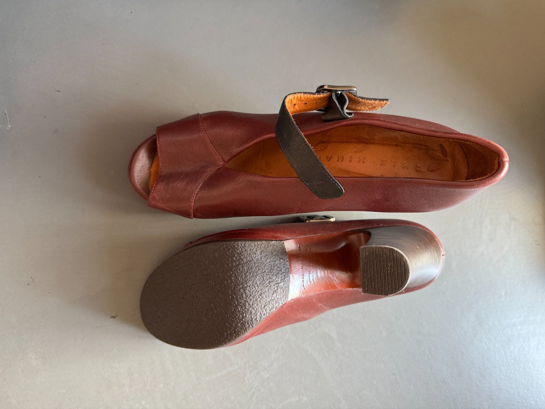 Chie Mihara Scarpe da donna: Chie Mihara Pumps mit Absatz (Bordeaux, Gr. 39) – Usato da Zürich venduto da Mlkw 2