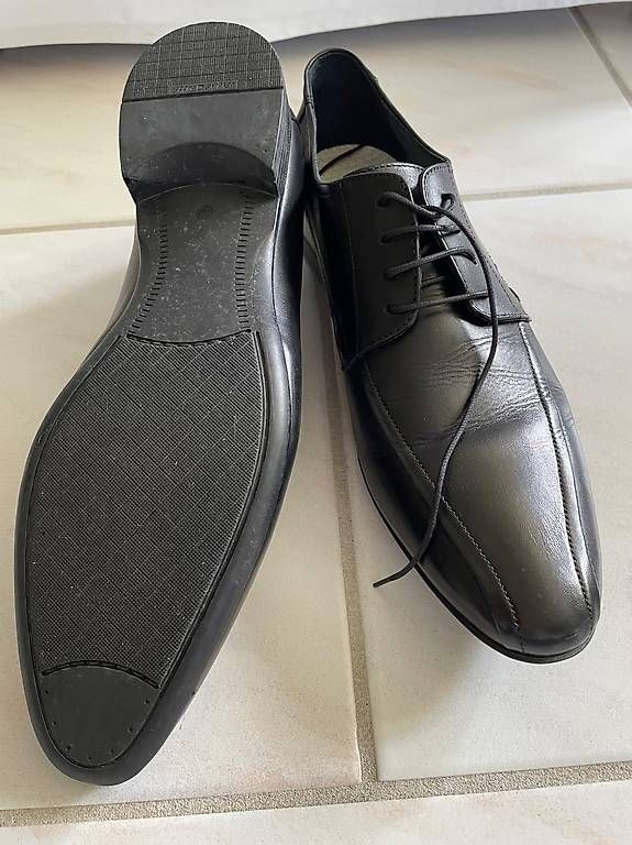 Scarpe da uomo: ANDRE Leder Schuhe grosse 44  – Usato da Weiach venduto da Jippiich 1