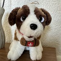 Peluche Saint-Bernard avec tonneau