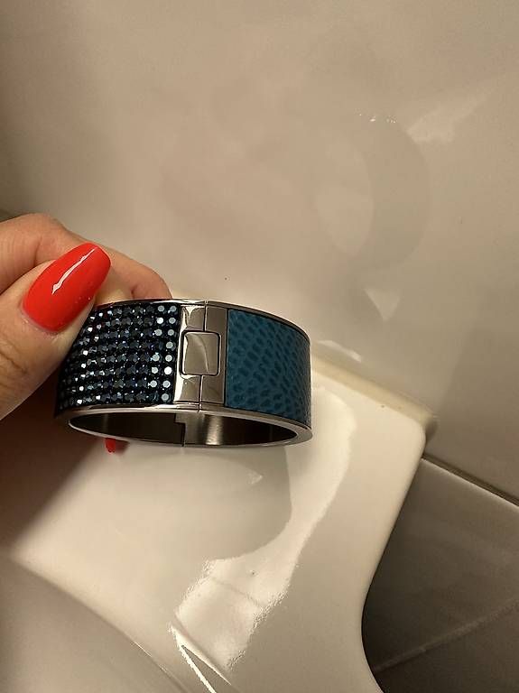 Armbänder & -reifen: Swarovski Armreif – Neu und originalverpackt aus Rotkreuz von ELMT 2