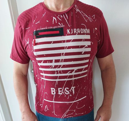 Rotes T-Shirt mit speziellem Design, Grösse M, neuwertig