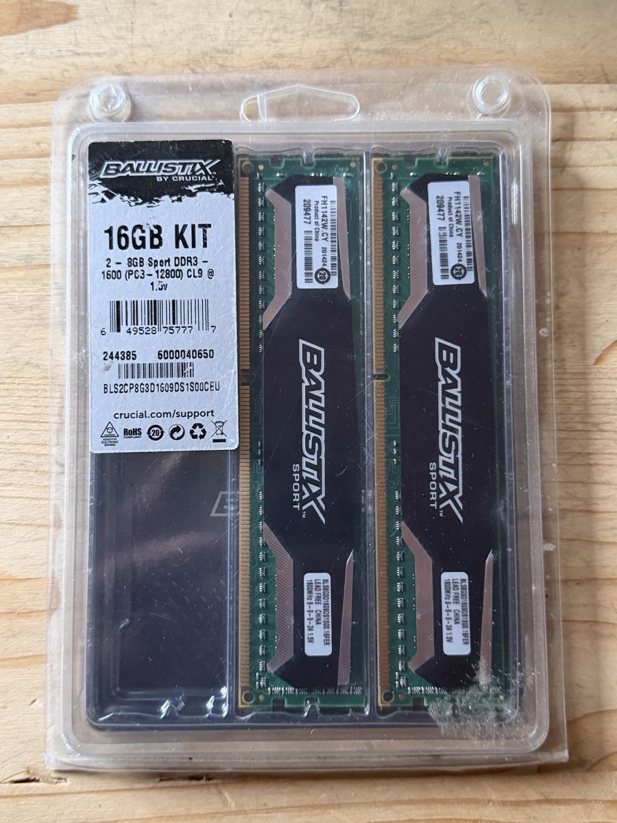 Crucial Memory / RAM: Ballistix 16GB RAM DDR3 Kit 1600 ab 1FR – Gebraucht aus Villarepos von BestDeals52