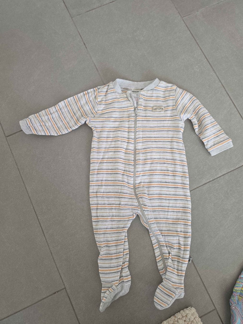 Pigiama & Simili: 68 Baby Strampler – Usato da Fislisbach venduto da Andreafa