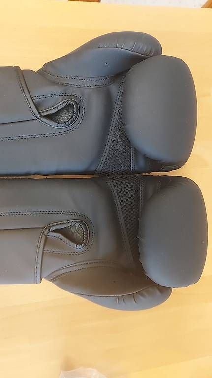 Guanti & manicotti: Boxhandschuhe mit APEX Logo – Nuovo (secondo la descrizione) da Basel venduto da daniela7319 2