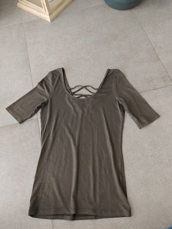 T-shirt manches 3/4, dos croisé, taille S - Idéal pour l'été