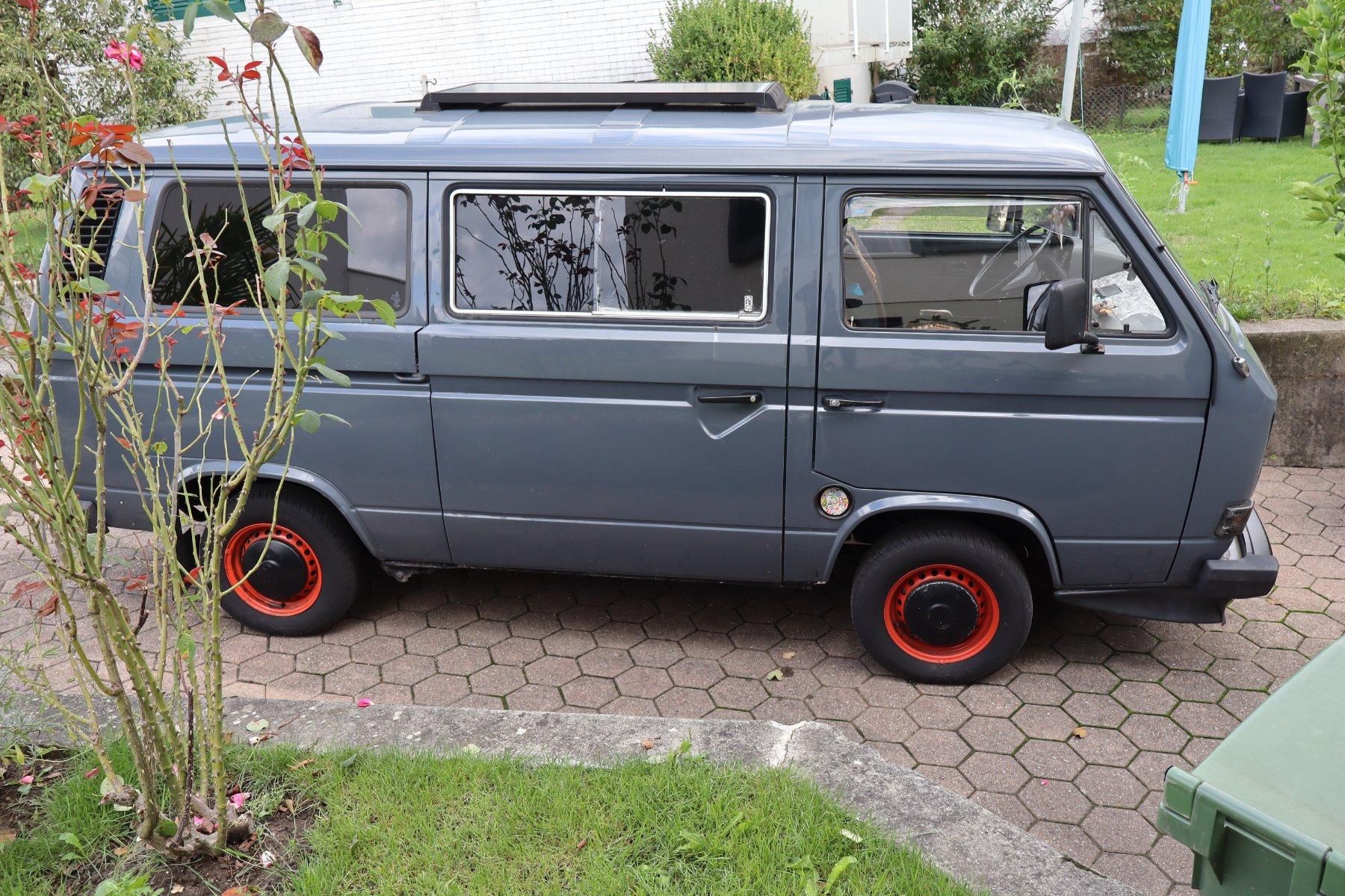VW Nutzfahrzeuge: VW T3 mit Solaranlage/Motorschaden – Gebraucht aus Wasen im Emmental von Ricardoluca 1