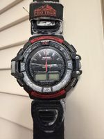 Casio Pro Trek Herrenuhr - Vintage Outdoor-Stiluhr