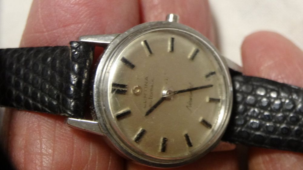 Certina Montres: CERTINA DAMEN SEHR KLEIN UHR.AUTOMATIC.SWISS MADE.NICHTLAUFT – D'occasion à zürich par ahmad01