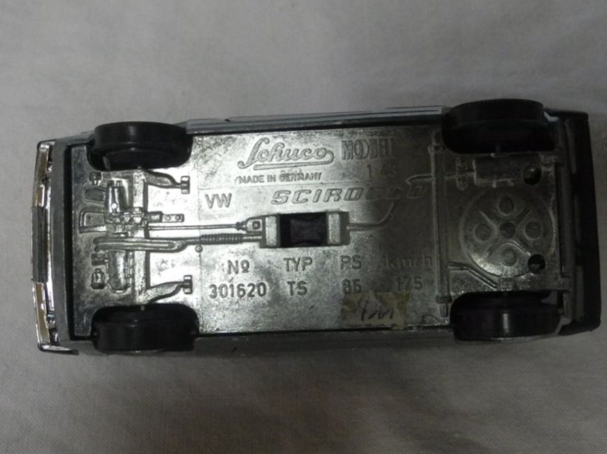 Schuco Voitures modèles: SCHUCO  NR. 301620  VW SCIROCCO   1:43   UNBESPIELT – D'occasion à Gurtnellen par Murmeli99 4