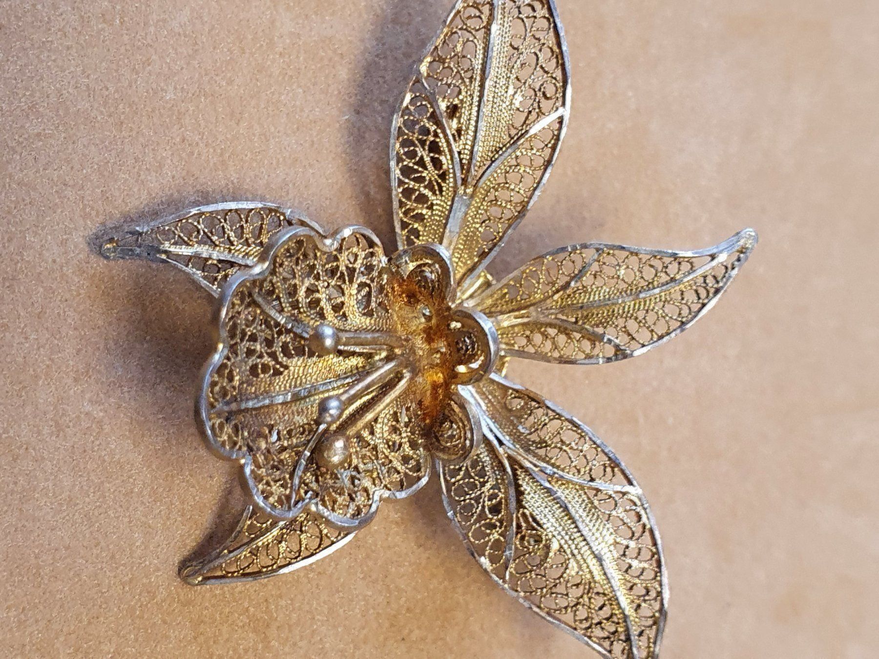 Broschen & Nadeln: Jugendstil floreale Blüten-Brosche 835er – Gebraucht aus Wohlen AG von palmsprings 1