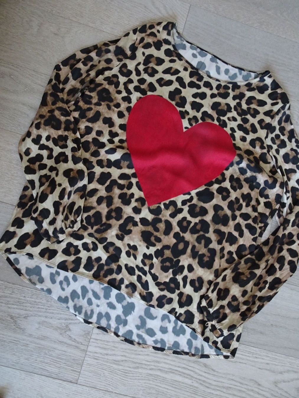 Top: Designer Top 100 % Seide, langarm, Gr. 42 – Nuovo (secondo la descrizione) da Winterthur venduto da Riiita