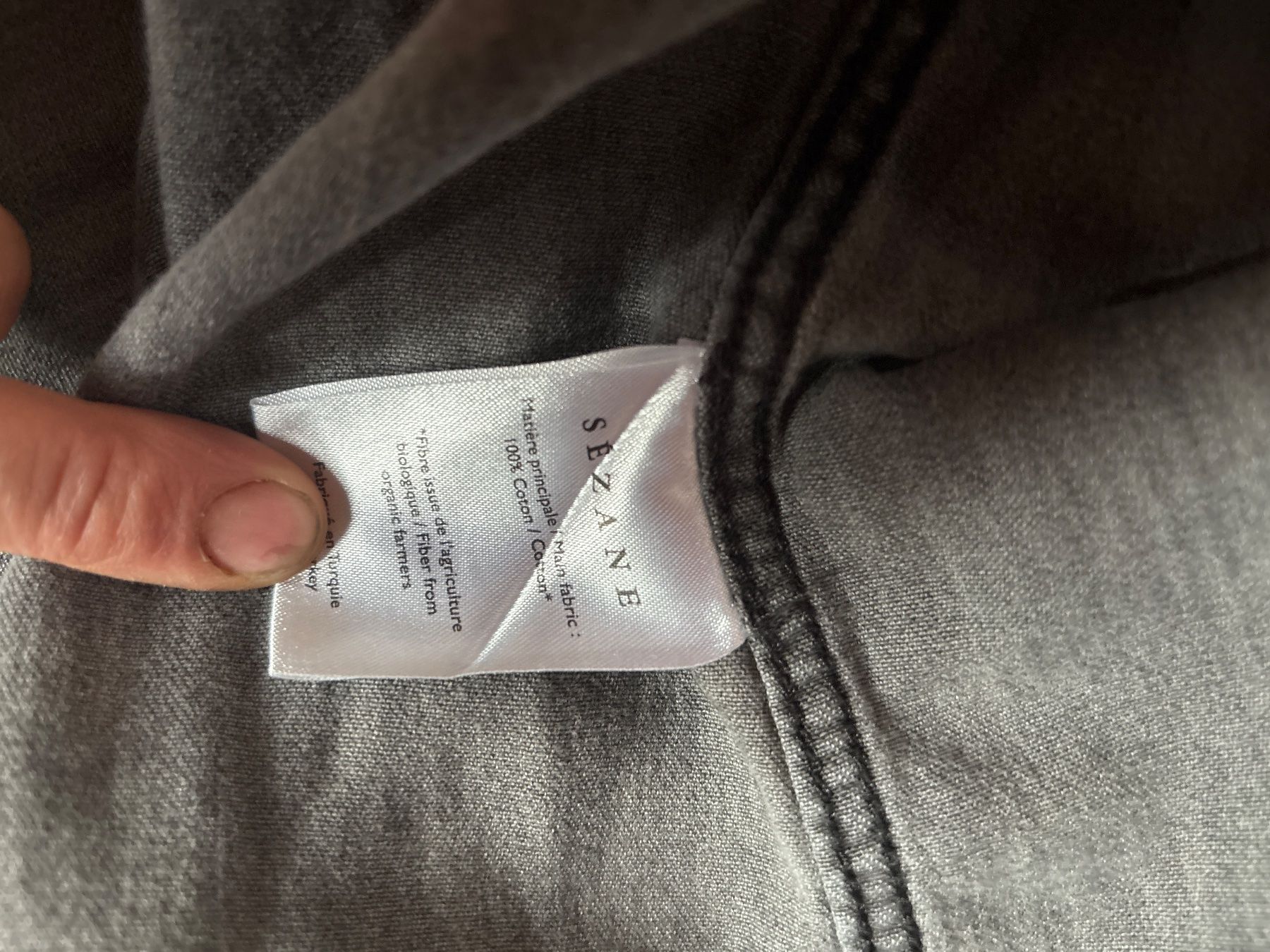 Sezane Blusen: Chemise Sezane grise taille 32 – Gebraucht aus Lajoux JU von plise 4