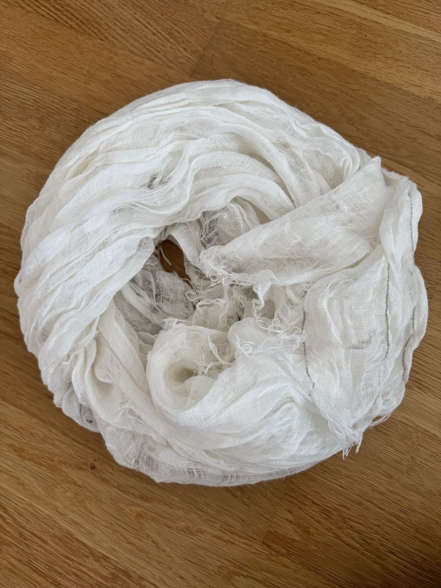 Foulard & Sciarpe: Weisser Schal - Foulard / Mode Weber – Usato da St.Gallen venduto da Isnisodo 1