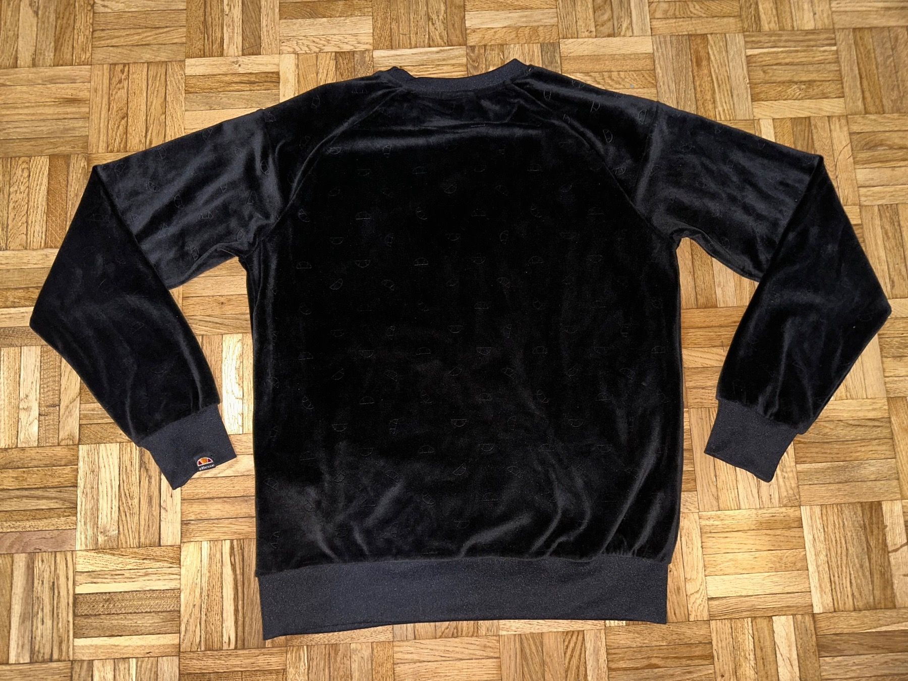 Ellesse Maglioni & Felpe: Velours Sweatshirt Ellesse Gr.40 – Nuovo (secondo la descrizione) da Bern venduto da BrandVilla 1