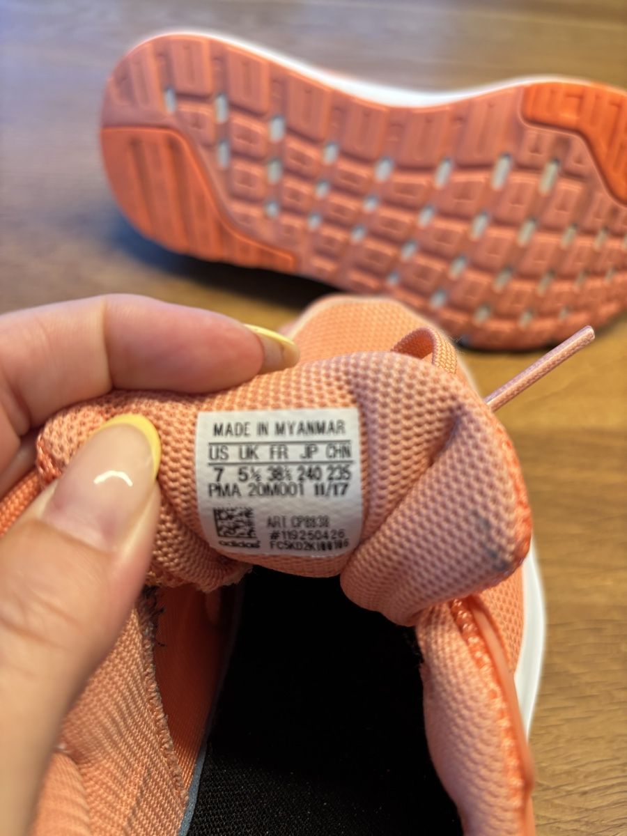 Adidas Chaussures femmes: Adidas Turnschuhe  – D'occasion à Muhen par Claudi1985 7