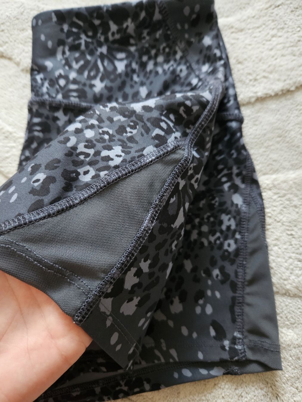 Leggings: Marikoo Trainingshorts/ Gr L – Usato da Baar venduto da BlackCat_13 4