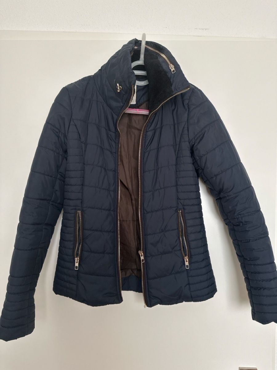 Only Vestes: leichte Jacke dunkelblau Only XS – D'occasion à Zofingen par kat_gbm9