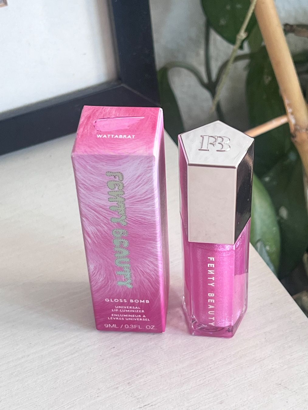 Make-up: Fenty LIPGLOSS GLOSS BOMB UNIVERSAL LIP LUMINIZER Wattabrat – Neu (gemäss Beschreibung) aus Effretikon von YaMn 2