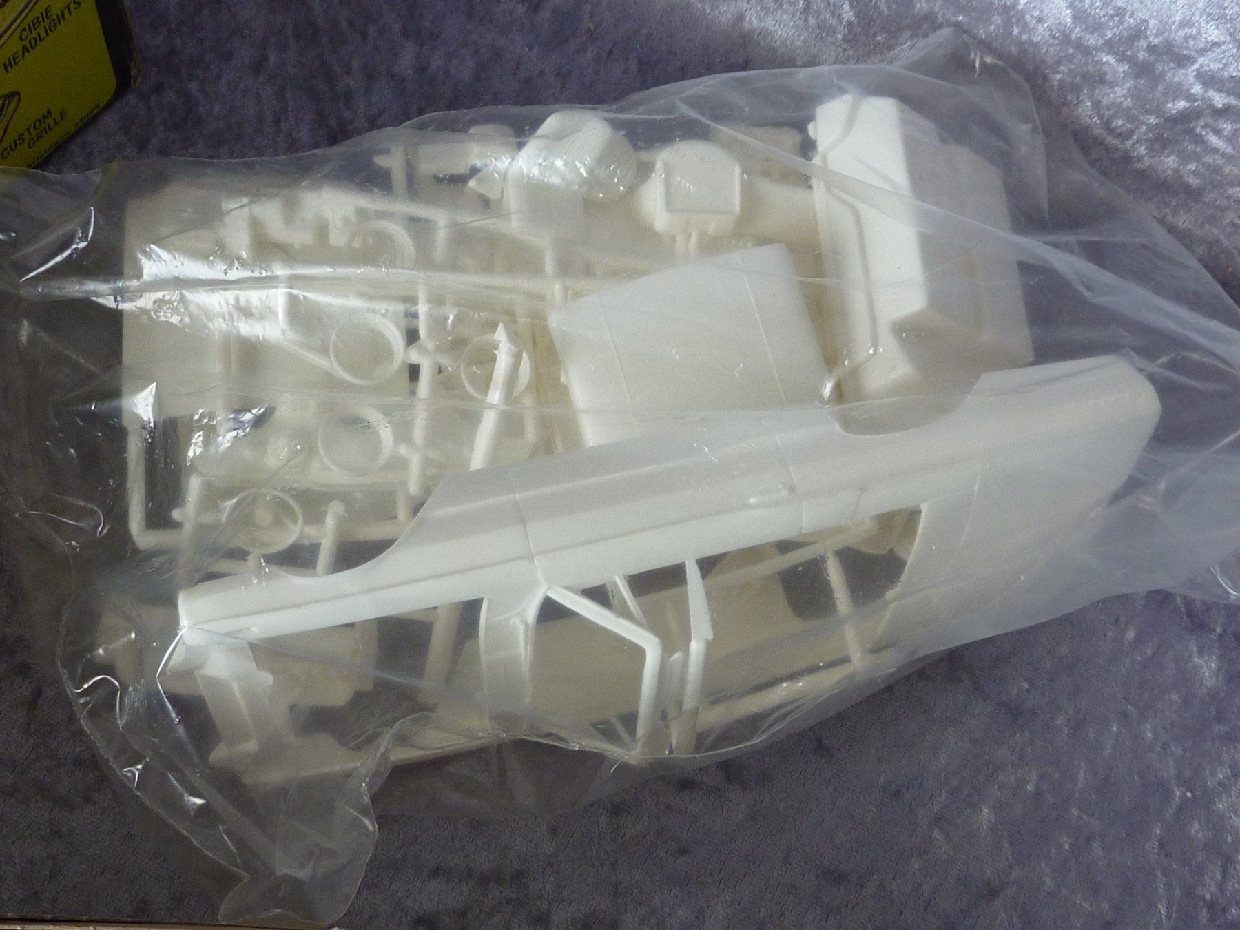 AMT/ERTL Modellini d'auto: Ford Thunderbird 1966 Vintage  1:25 – Usato da Dürrenäsch venduto da modellautos4you 4