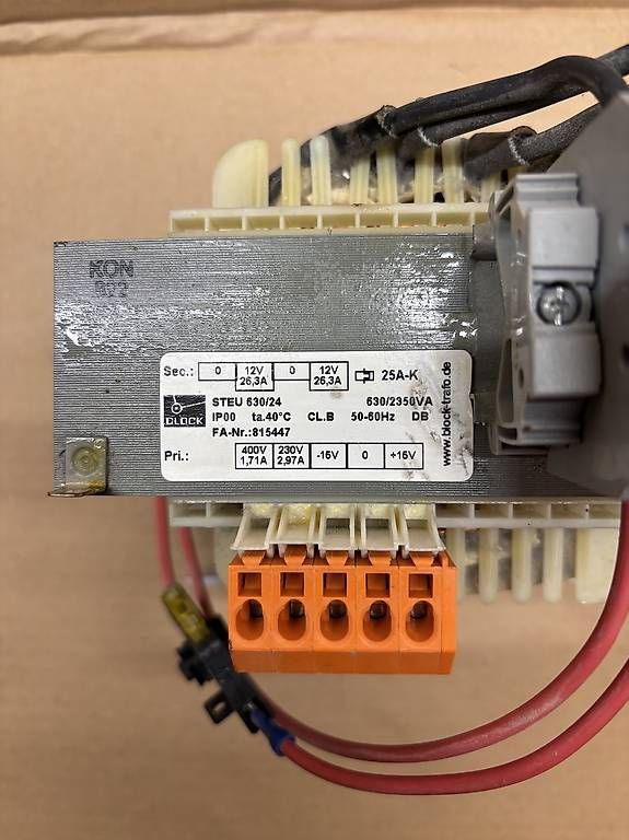 Composants électroniques: 12 / 24 Volt Transformator / Trafo – D'occasion à Degersheim par FrauLuzi 1