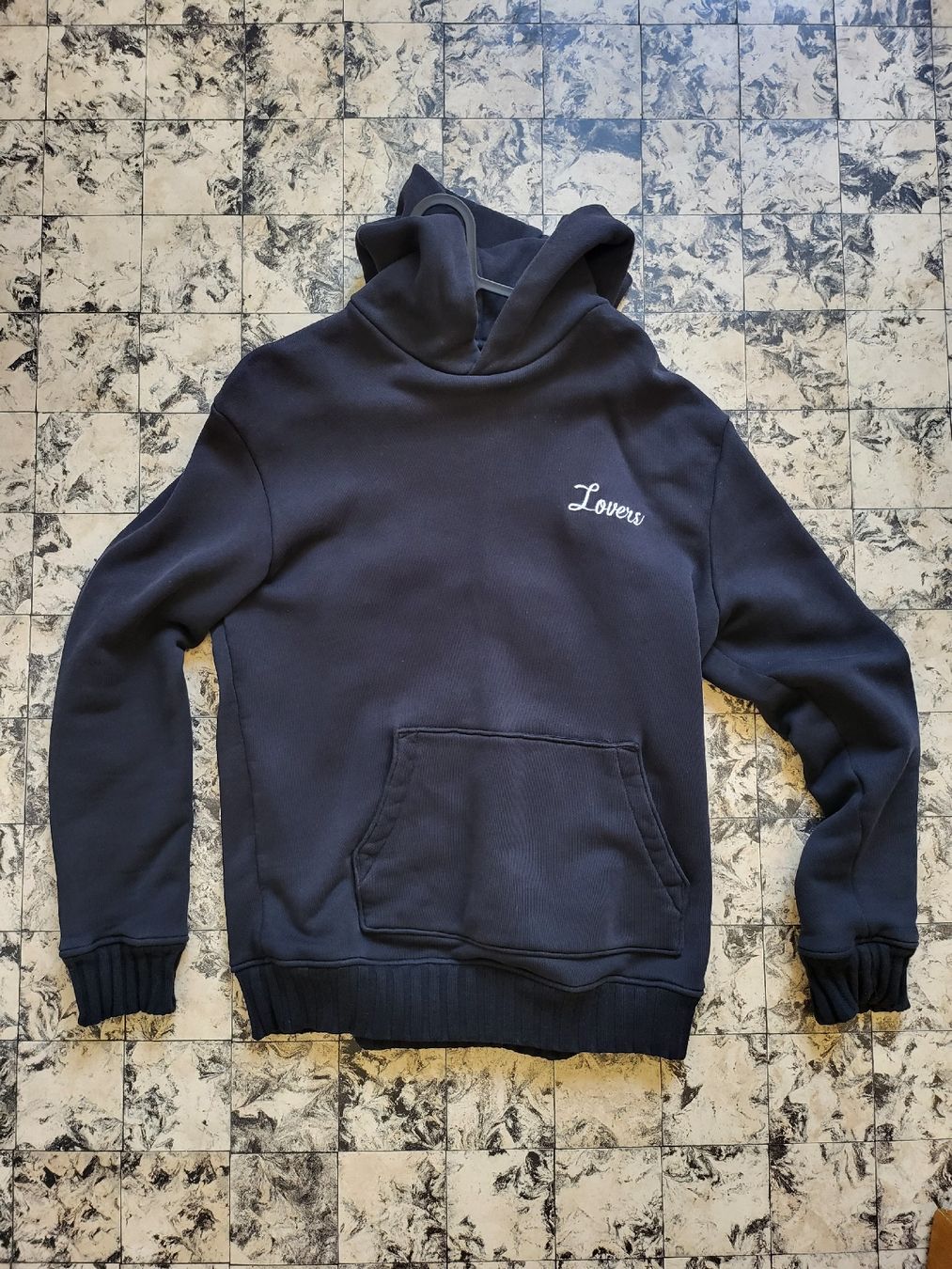 Amiri Maglioni & Felpe: Amiri Lovers Hoodie Size M – Usato da Basel venduto da tec0cr3p 1